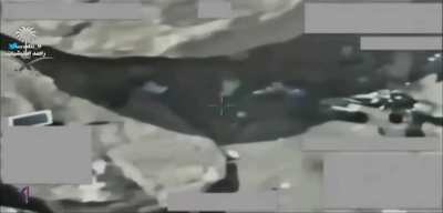 Saudi Air Force targets Houthis positioned themselves and their motorcycles under a rock in Yemen-saada