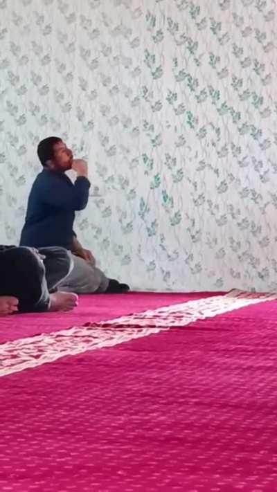 bayram namazinda ben gizli cekim