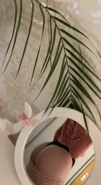 My new pants don't fit (@Sophie.rmz) [OnlyFans]