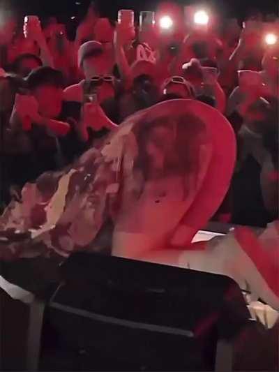 I can not stop watching 