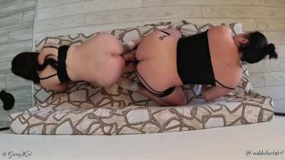 Ass to ass ripping with my girl 🍑💨🍑😏 sniff the seam