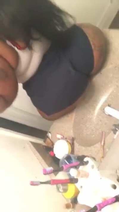 Just pulling shit out the vault 🍑🍑