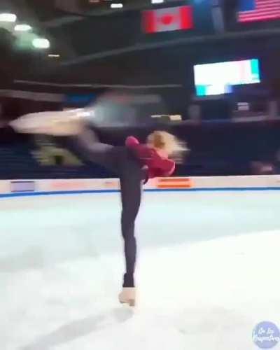 Amazingly shot while skating