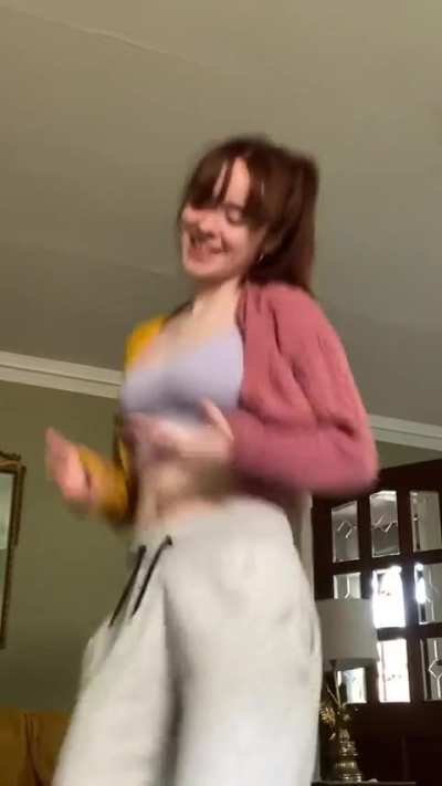 Laura Anne👀🎀❤