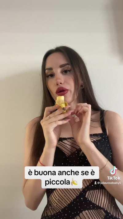 I like this mini banana 😏🍌