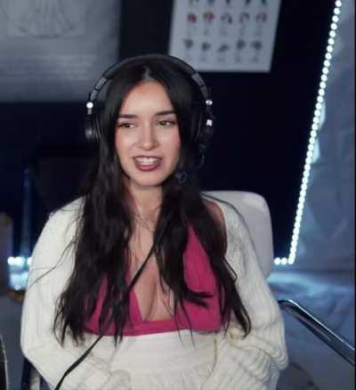 She’s such a Cutie🥰 Gabriella Lopes.