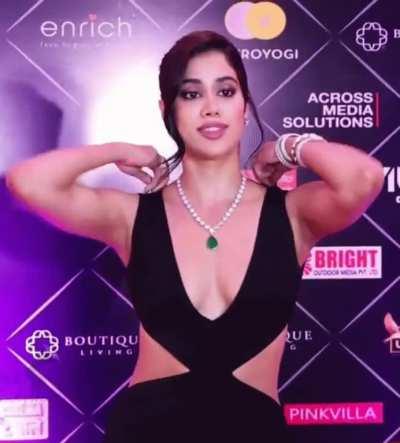 jaanvi Kapoor armpit 🔥