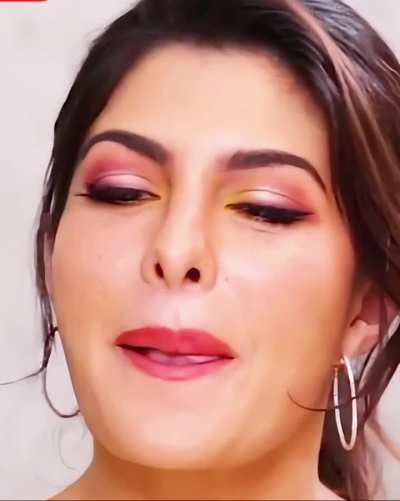 Hot Jacqueline face 🥵