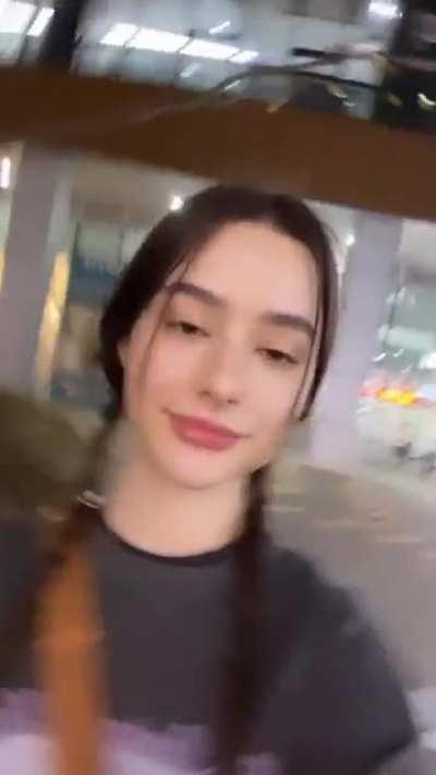 Dasha Taran - braids [2022-11-19]