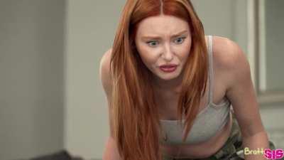 Fuck my perfect ass step sister at home