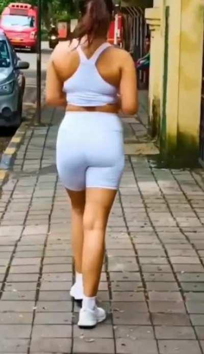 Neha Sharma... Wata booty