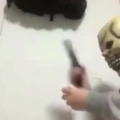 Em quanto isso em um universo paralelo