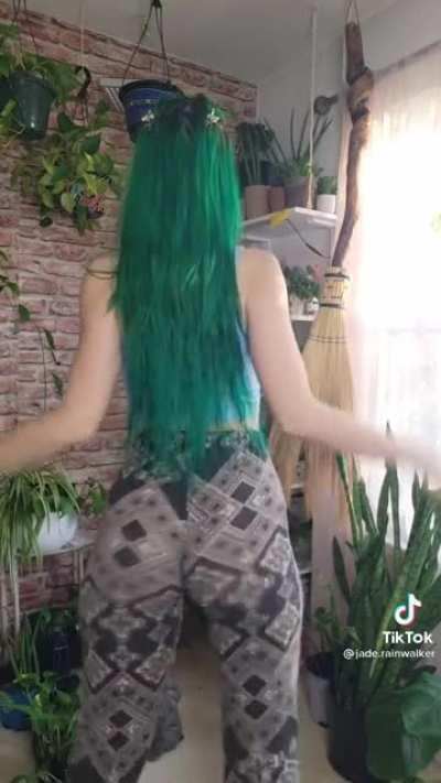 Lawd have merthy 😫😫🥜🥜🍻🍻💦💦🍑🍑