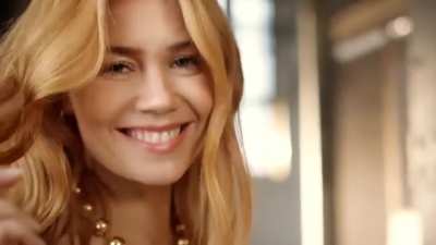 Sie denkt doch nicht ernsthaft dass ihre Haare ihr Markenzeichen wären