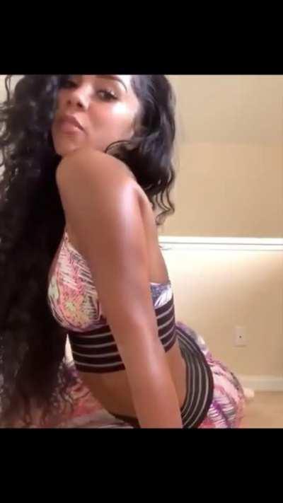 Brittanyrennerfanclub - Video #8331