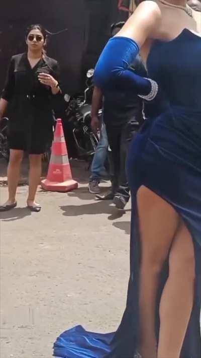 Nora Fatehi knows pretty well how to grab attention of Audience