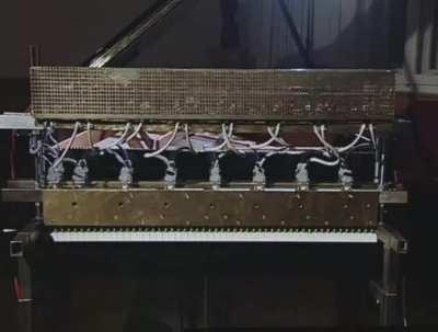 This piano is imitating the human voice