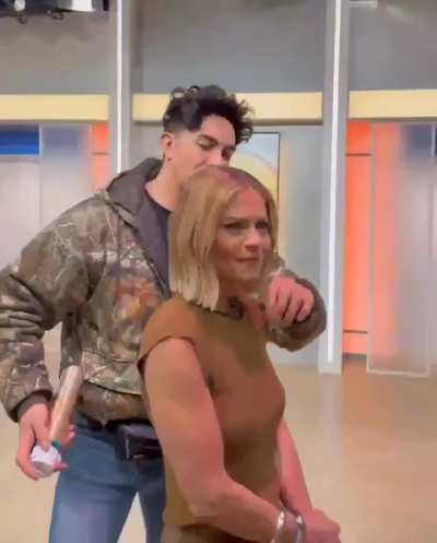 Book promo fashions video