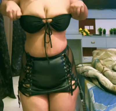 How is my Outfit for clubbing Tonight?