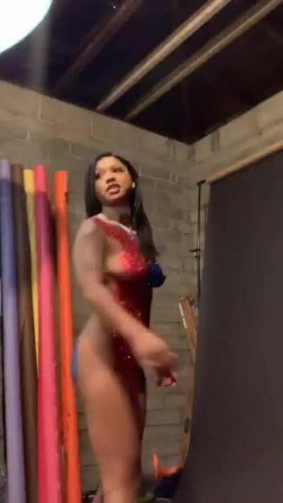 @Lmys_ - Lyric Smith