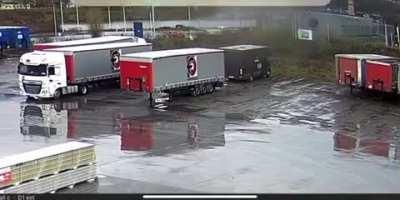 Footballer gets roundabout very wrong in Belgium