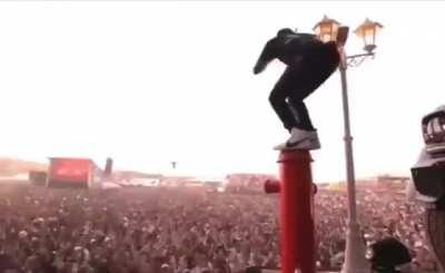 finally a banger from travis himself