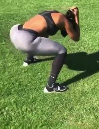 Booty squats and camel toe 👀