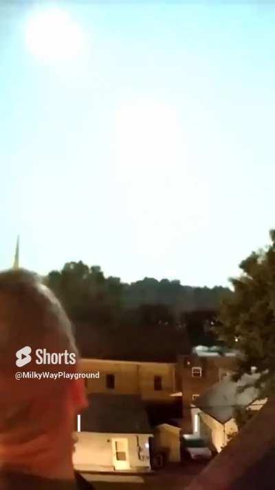 Bright fireball, 5 times brighter than the Supermoon, rattles the eastern USA (Credit: Bill Stewart)