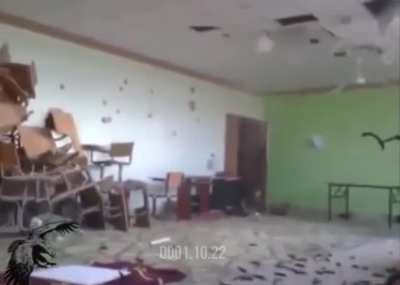 Isis snipers pin down Iraqi volunteer fighters, then an Iraqi F16 bombs the building isis were using, Baiji-2015