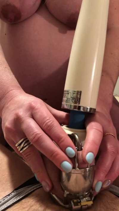 Pregnant keyholder girlfriend giving me the only ruined orgasm I was allowed for 9 months