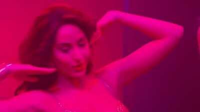 Nora Fatehi song edit Alif Se (Nipple slip, Cleavage show and belly dancing)