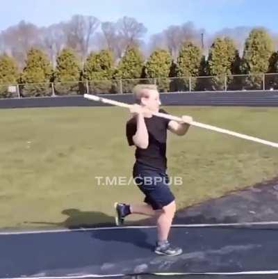 Pole vault slow mo