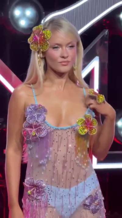 'Zara is looking like the mermaid of our dreams at the MTV VMAs 2025' - IG September 2025