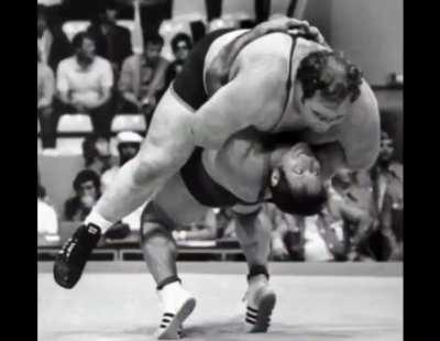 The best wrestling throw in wrestling history. 240lb vs 405lb wrestler