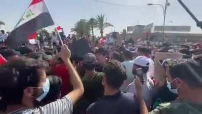 🇮🇶🇵🇸 - Protesters are now heading to Tahrir-Square in central Baghdad in support of the Palestinian and Al-Aqsa people.