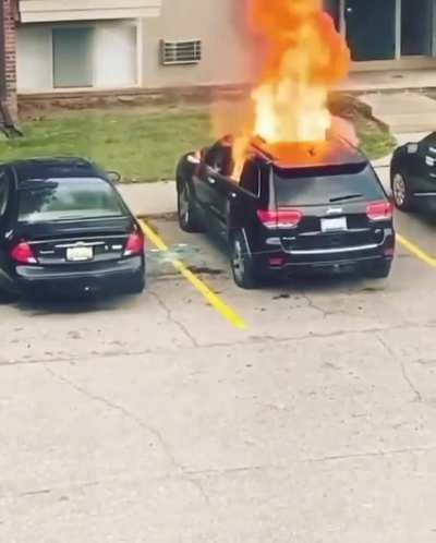 Lady sets car on fire