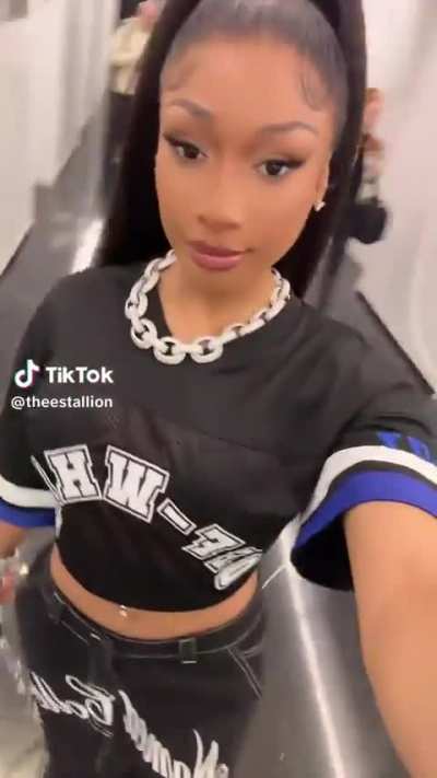 MEGAN VIA TIK TOK 💙(she’s home?) 
