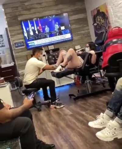 Vreau si eu un tatuaj