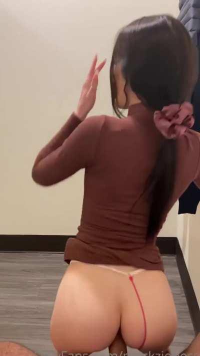 M4ck3nzi3 J0n3s New content - F0ld3r B3l0w