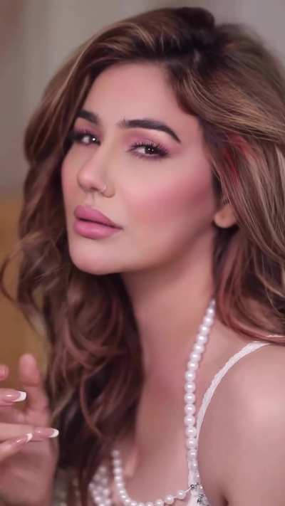 Kangana Sharma [new]