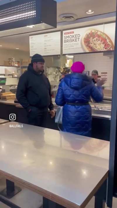 Man gets spit on for confronting Karen at Chipotle 