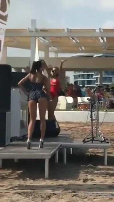 I born in the Wrong country 😭AUUUUUUUUU🐺😭