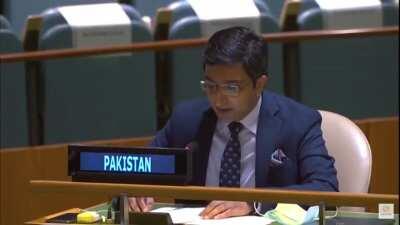 Pakistan’s right to reply to India has a fiery start, acknowledging the coward who ran away before Imran Khan’s speech