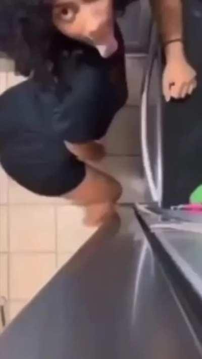 She’s a freak I’m telling ya 🤣she probably got more thirst trapes on her finsta