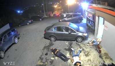 Huge shootout and overkill by two Drug Cartels 💀