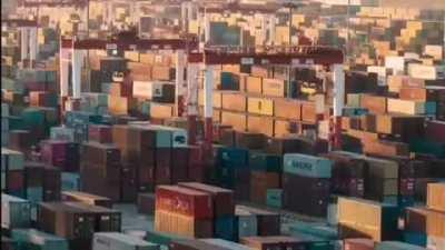 China's fully autonomous Yangshan Port - There are no humans working at this port