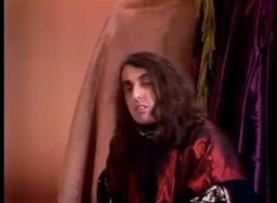 tiny tim is in fact, NOT the Mona Lisa.