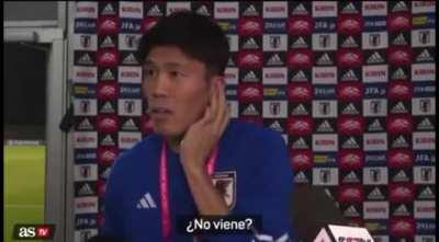 Arsenal and Japanese defender naming his favorite Spanish player Thiago and he isn't even at the world cup