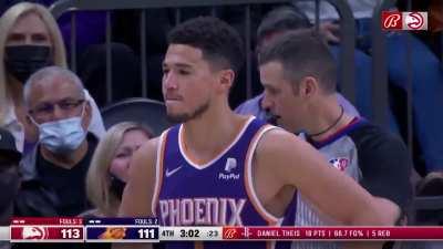 [Highlight] Ref making crybaby eyes to someone in the direction of the Hawks' bench.