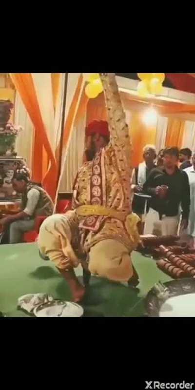 Milk Tea Bender, Titan of Tea Time